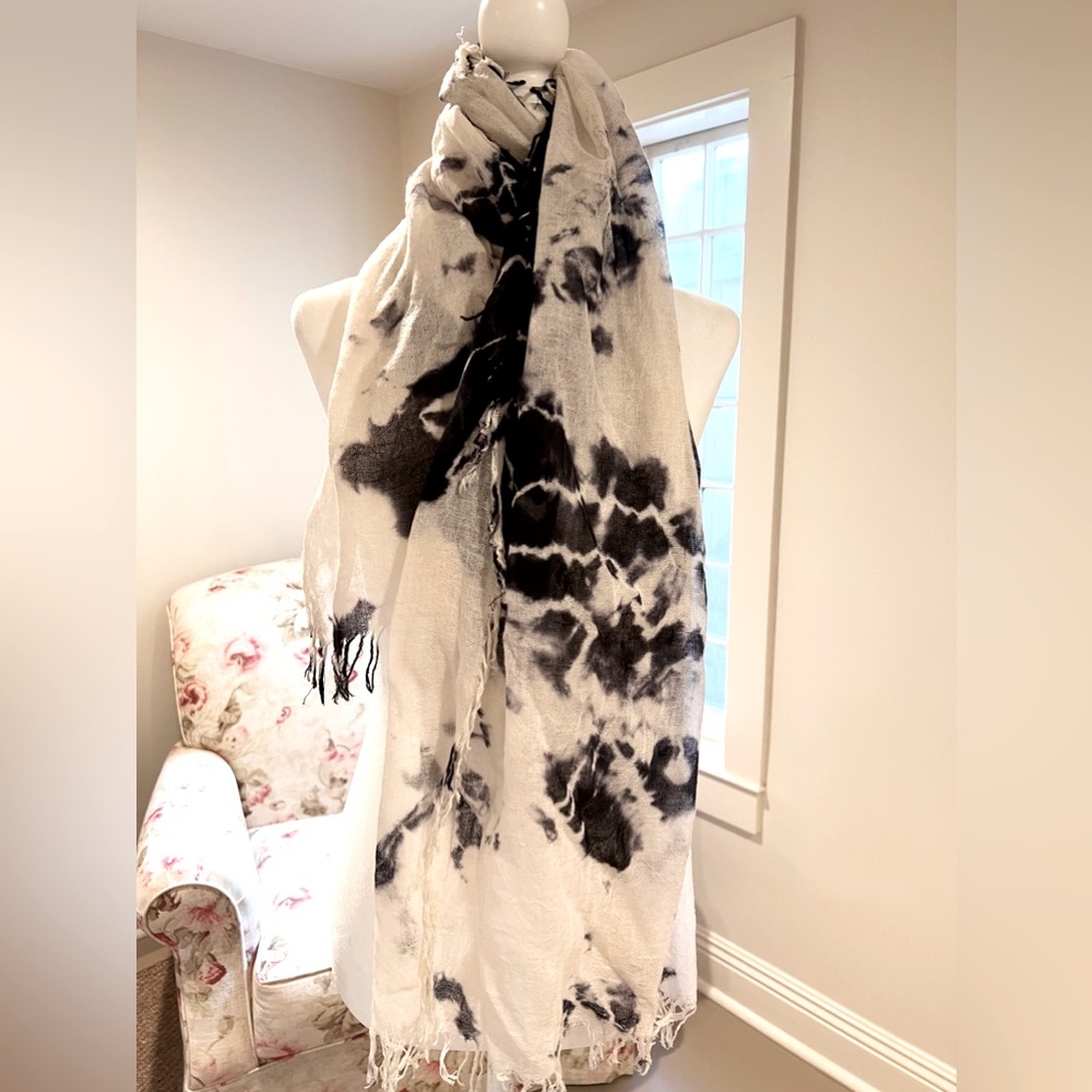 Chan Luu Cashmere and Silk Scarf